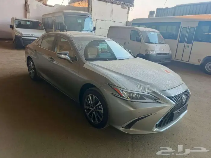 لكزس ES 250 أي أي رصاصي بنزين 2025 اقل سعر كاش واقساط 4