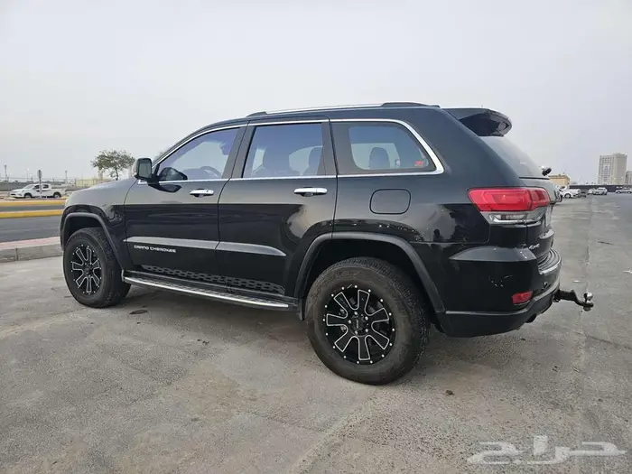 جيب جراند شيروكي ليمتيد V8 2014 3