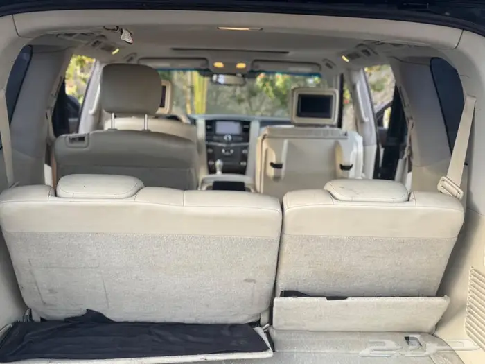 جيب انفينتي QX56 2011 للببع او البدل بسيارة من موديل 22 17