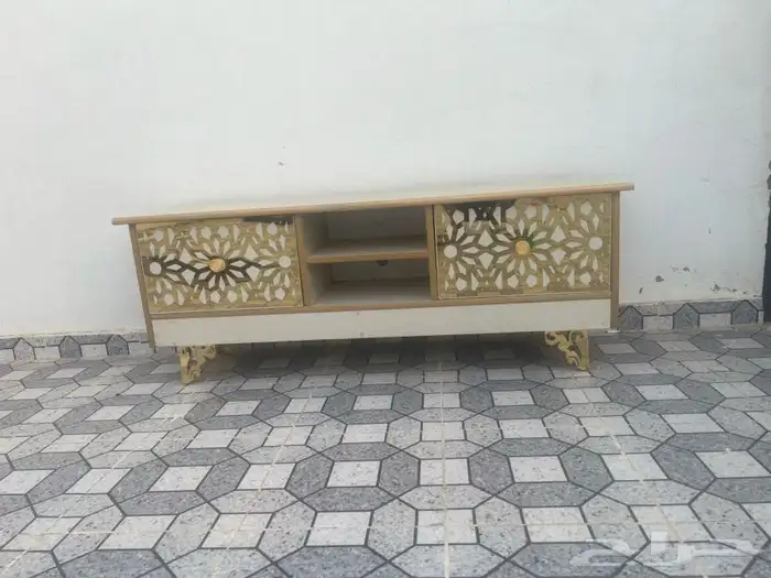 طاولة تلفزيون 0