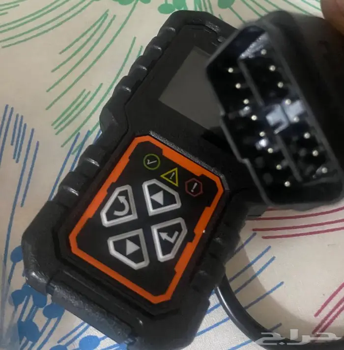 جهاز تشخيص أعطال السيارات CY3001 OBD2.  0
