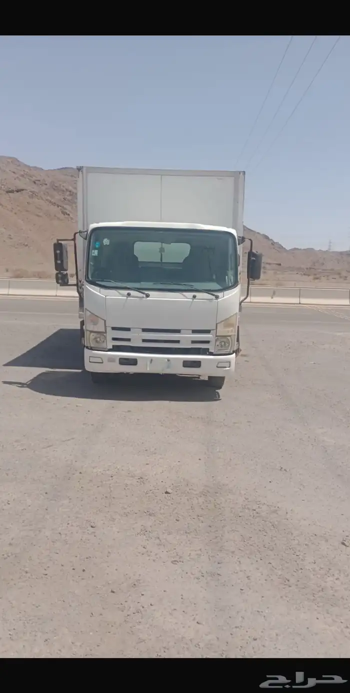 للبيع دينة إيسوزو موديل 2010 ديزل 0
