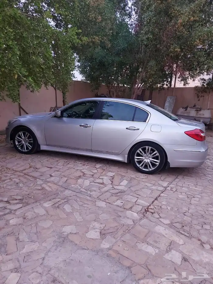 للبيع جنسس 2014 6