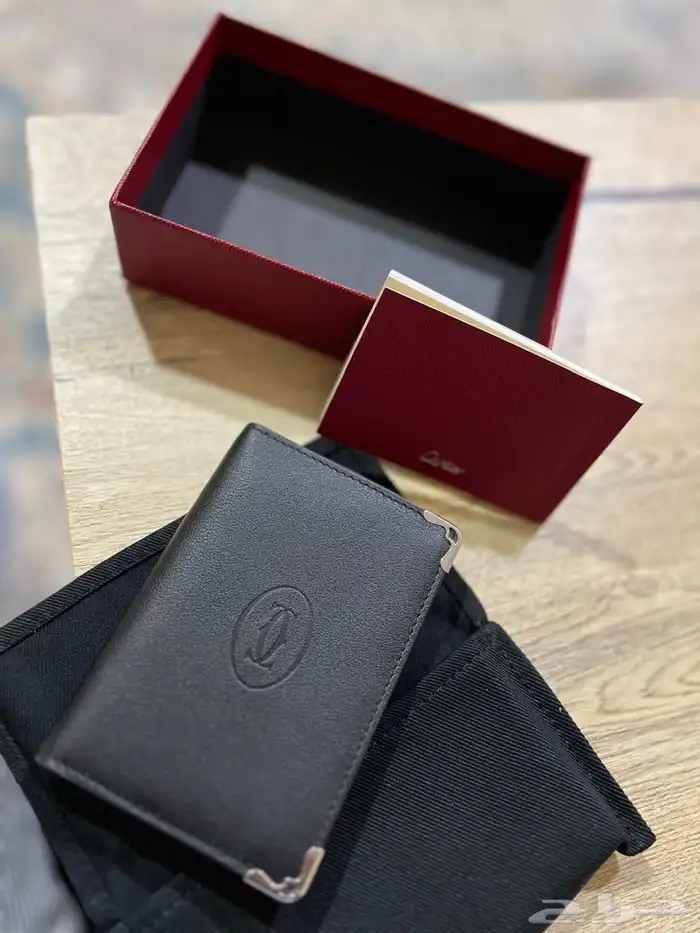 محفظة كارتير اصلية كامل المرفقات جديدة مباعة 0