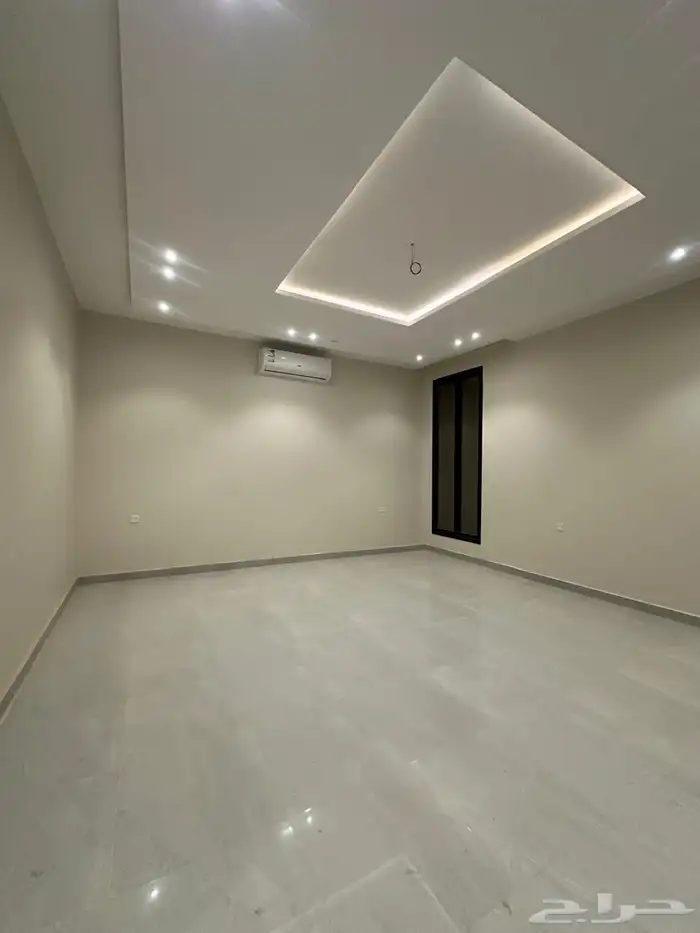 دور ارضي للإيجار حي الرمال موقع مميز 8