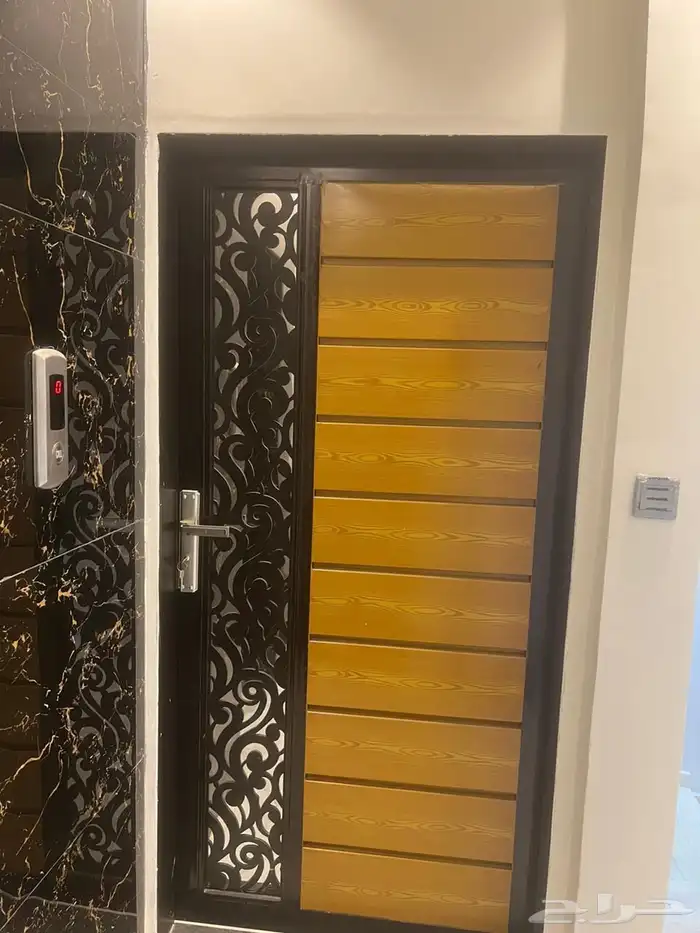 شقة للايجاز ر في حي احد 10