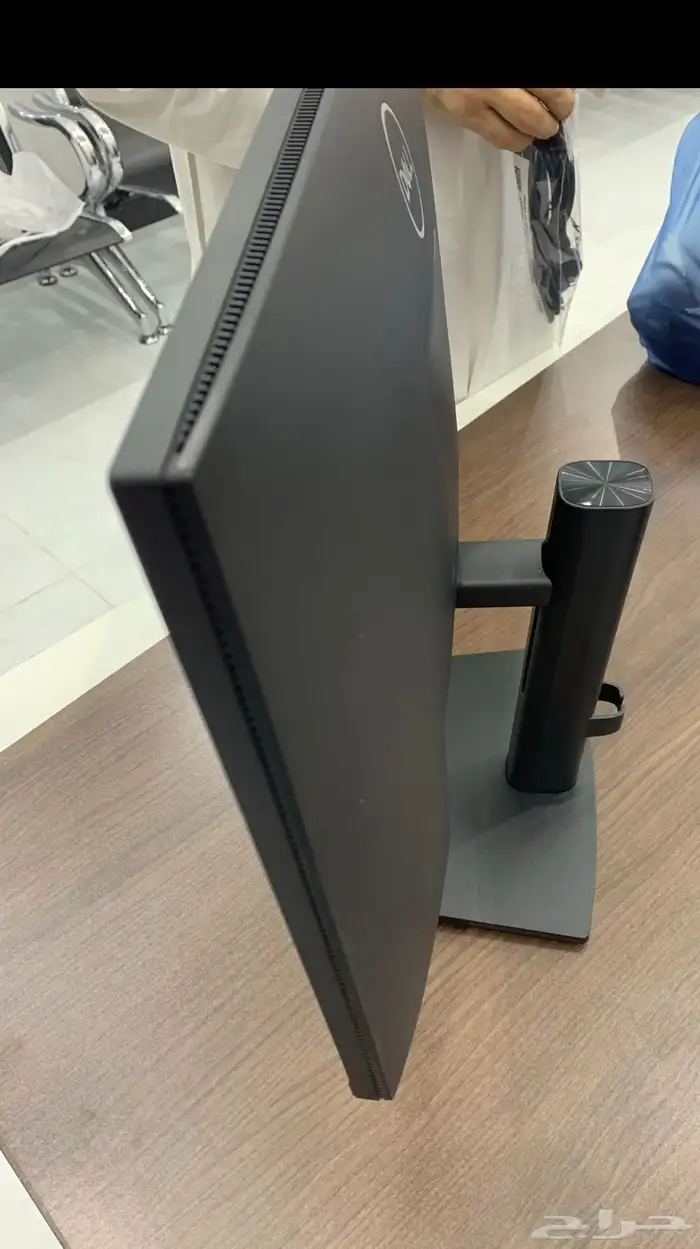 شاشة 24 ديل 4