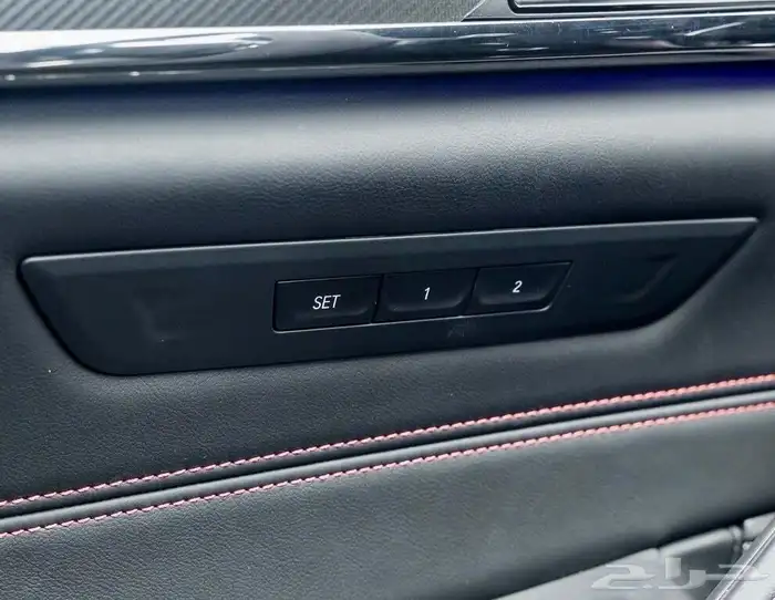 للبيع BMW - M5 - Cs موديل 2022 شبه اصفار وارد كندا 26