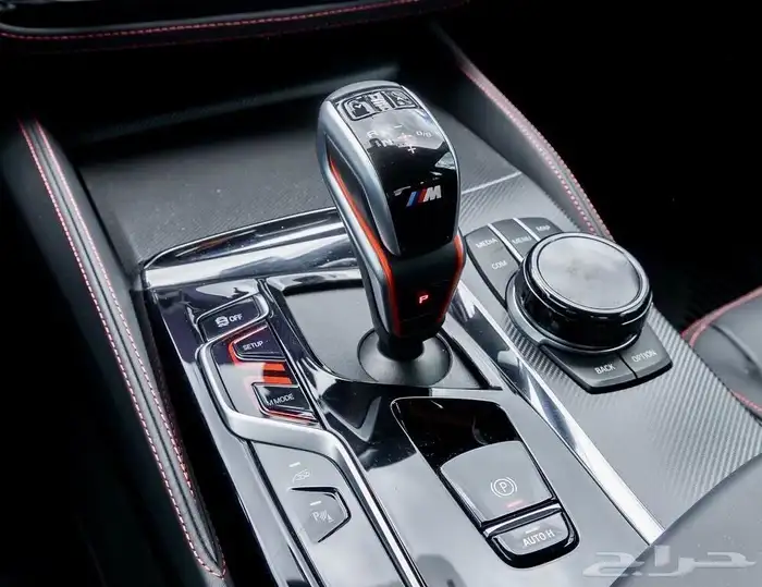 للبيع BMW - M5 - Cs موديل 2022 شبه اصفار وارد كندا 27
