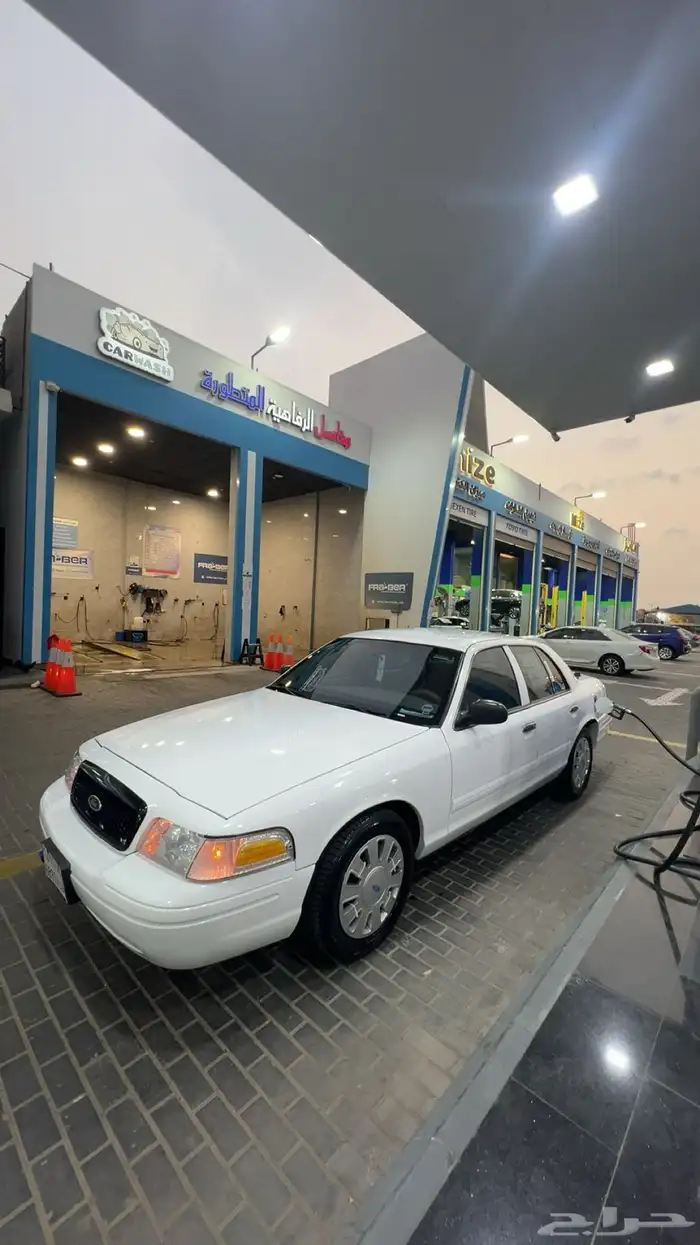 Crown Victoria 2010 2