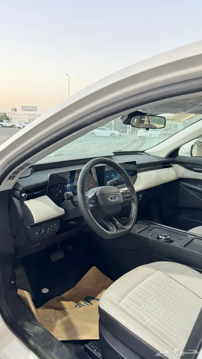 فورد تورس 2025 ترند نص فل سعودي صيانة مجانية جميع الالوان 6