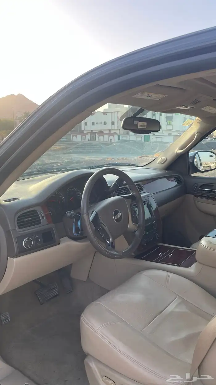 تاهو 2010 LTZ فل كامل بدون دبل الجميح 6