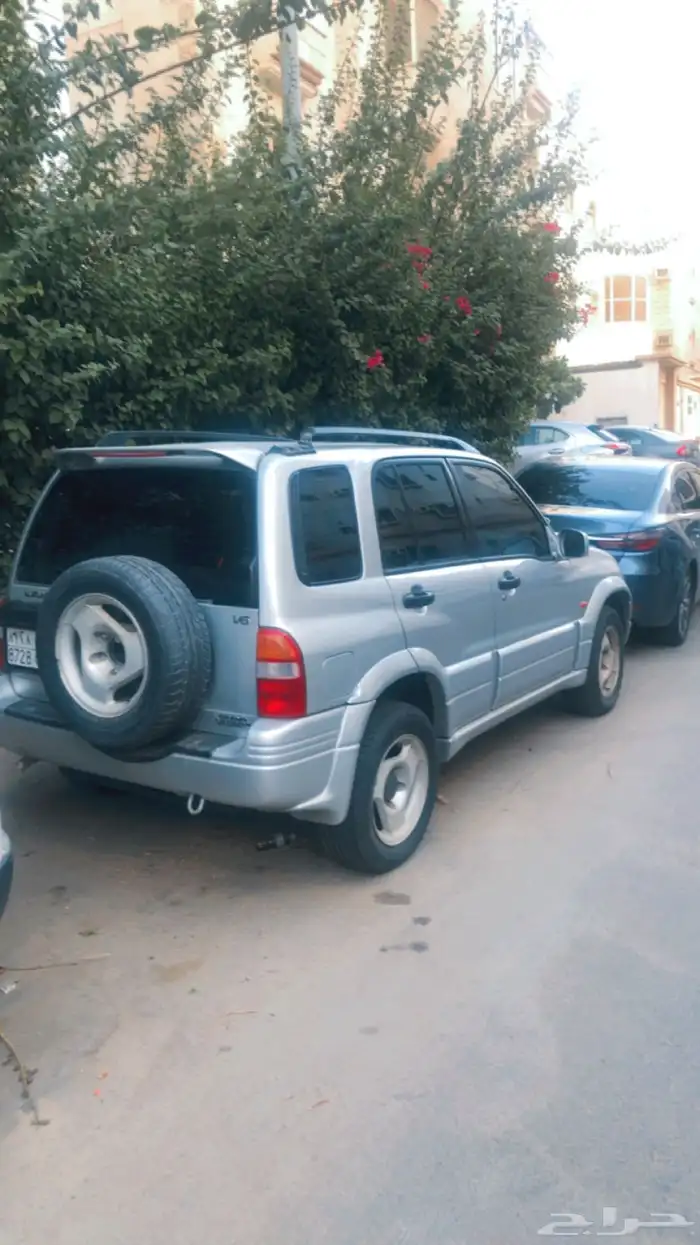 جيب سزوكي قراندفيتار 2000 1