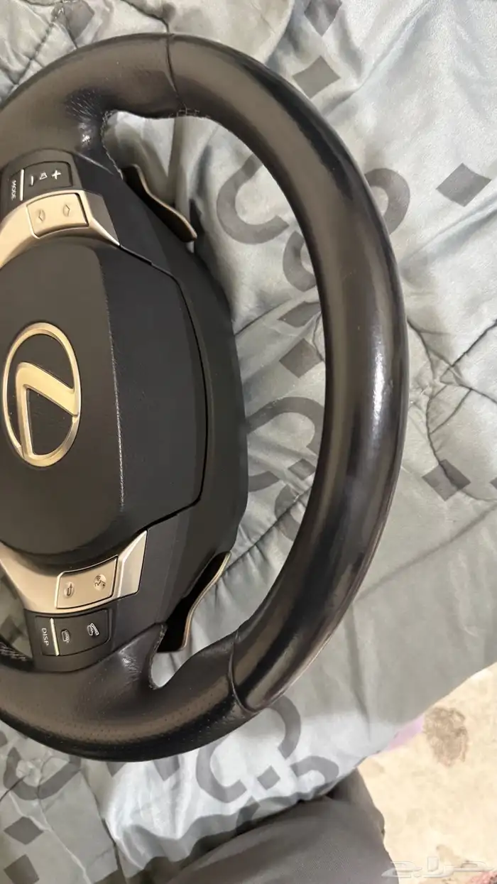 تم بيع طارة لكزس gs350 2014 2