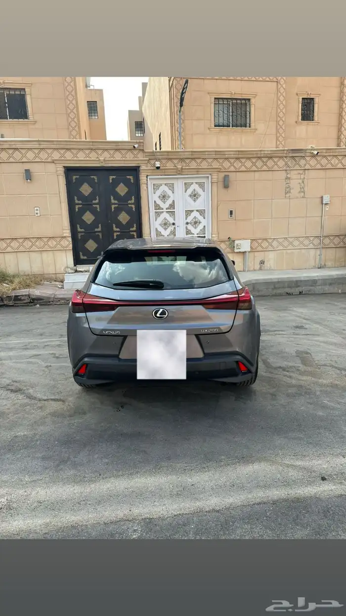 للبيع لكزس ux200 2022 فل كامل bb 1