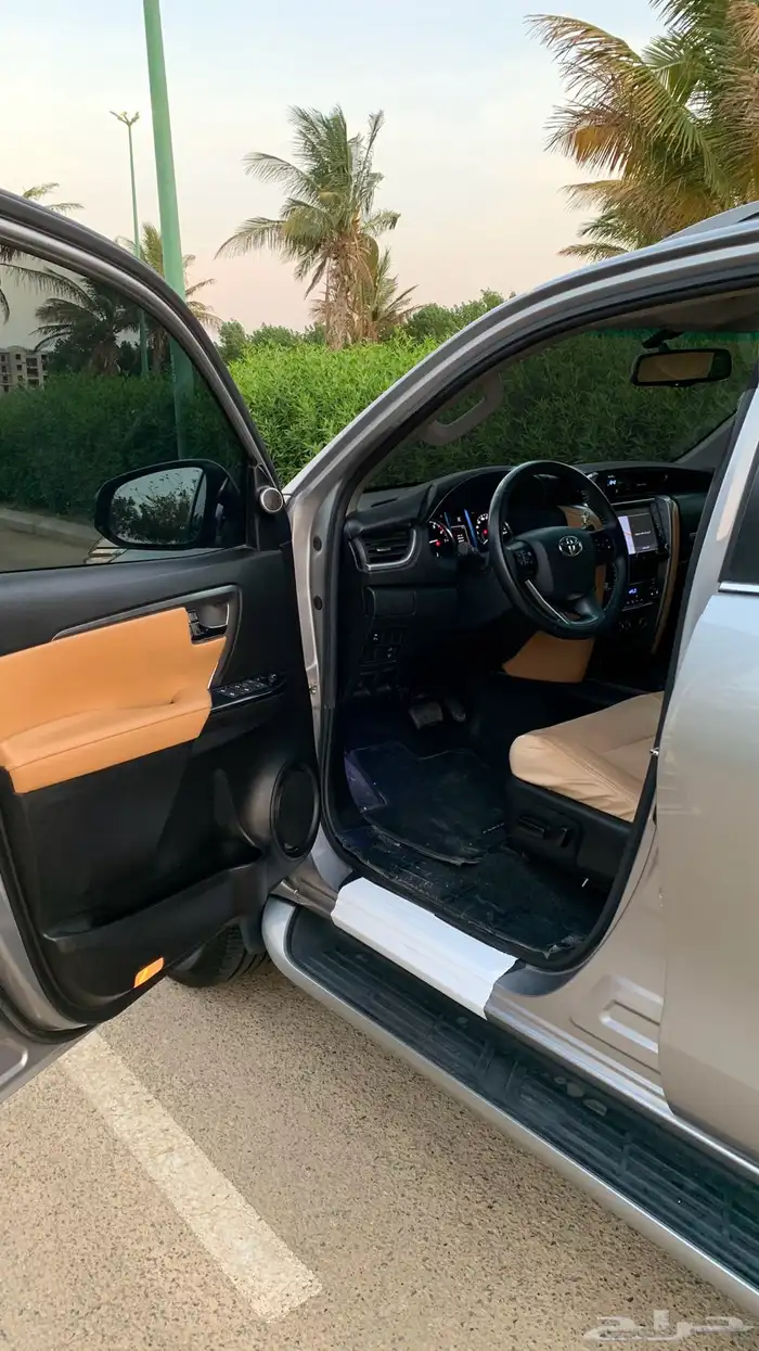 فورتشنر 2022 فل كامل 6 سلندر 8