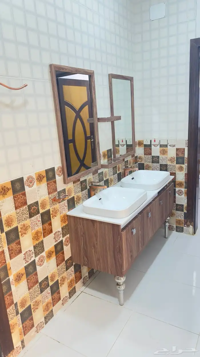 شقه للايجار بحي السر طريق الجنوب 5