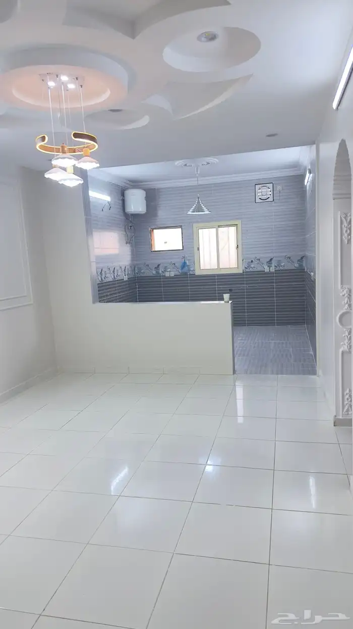 شقه للايجار بحي السر طريق الجنوب 0