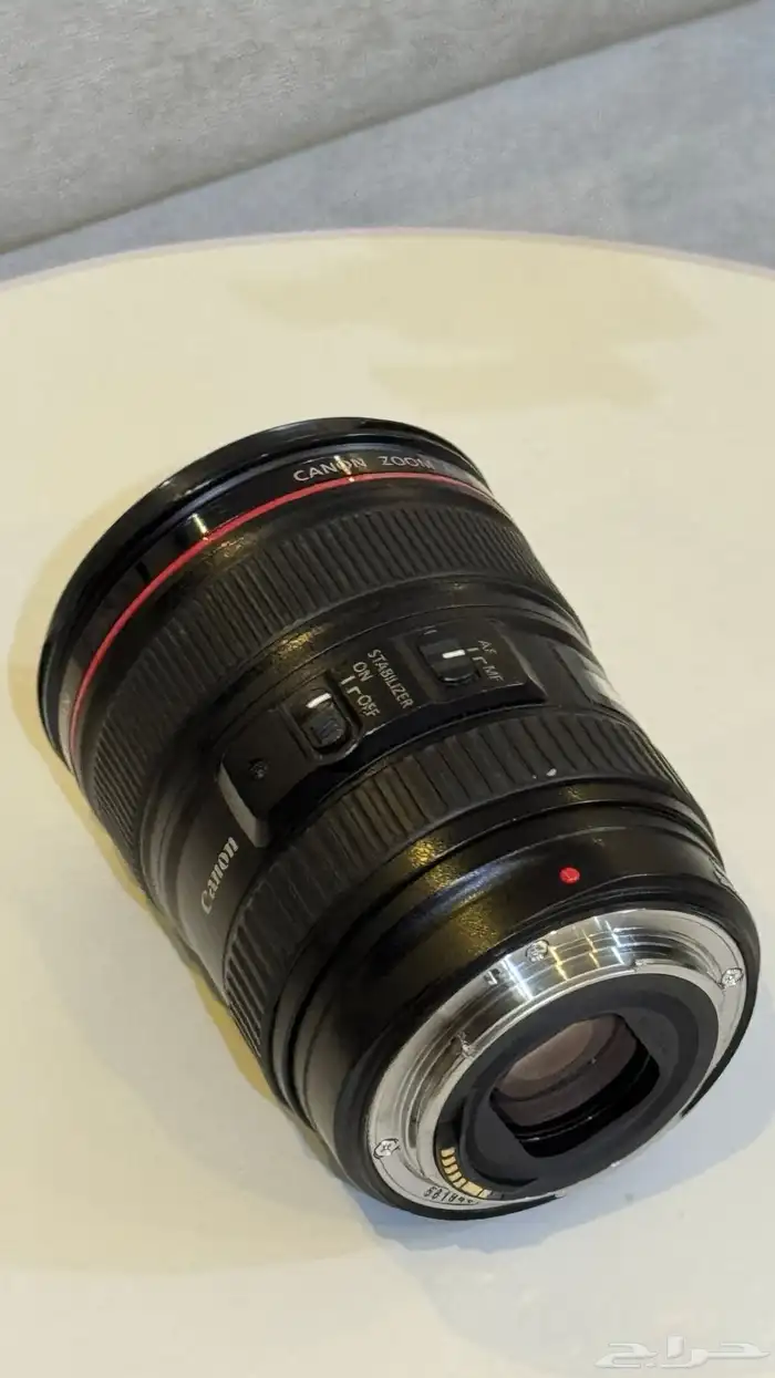 Canon Lens EF 24-105mm 1 4 L IS 4