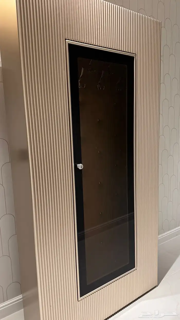 دولاب عبايات 2