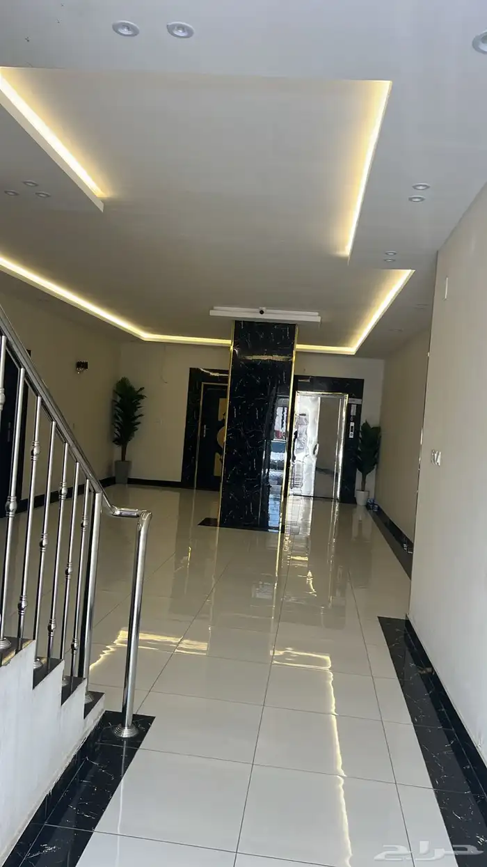 يوجد شقق فاخره للاجار 33
