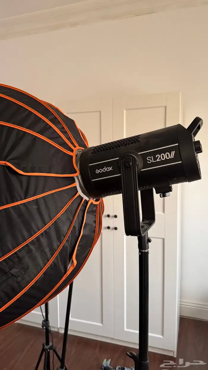 اضائة احترافية SL200 ii godox مع سوفت بوكس qr-p90 وترايبود 0