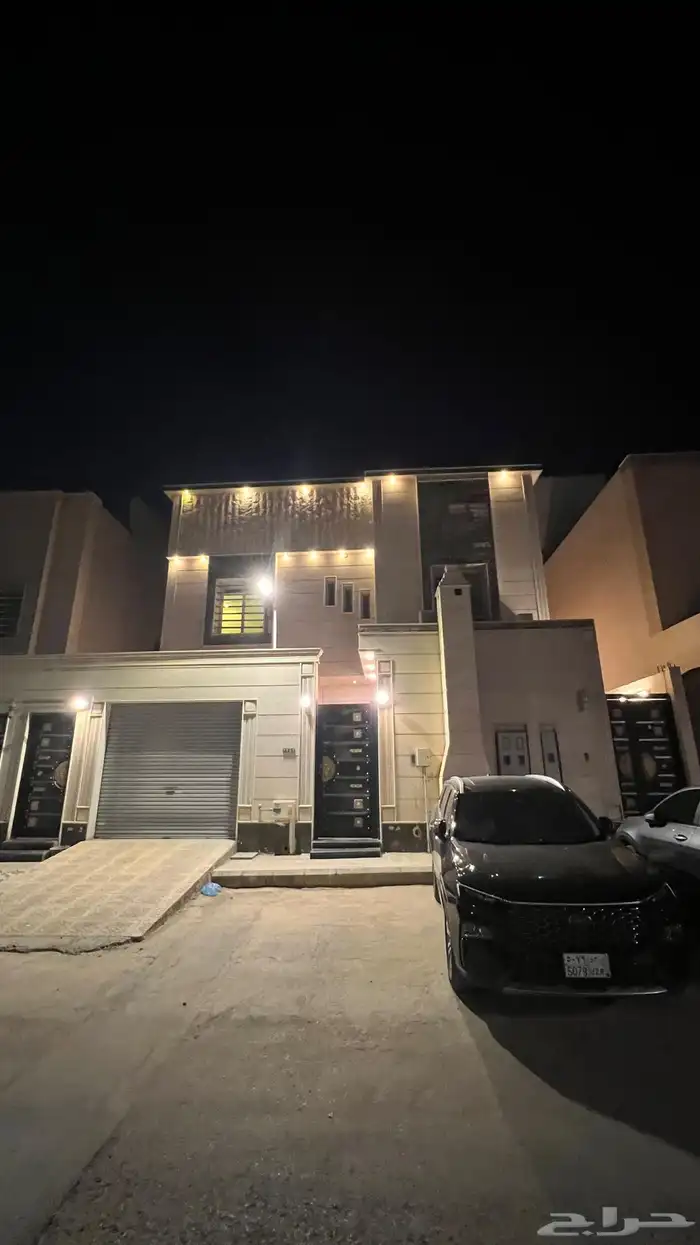 فله للبيع مع شقتين بسعر مغري 0