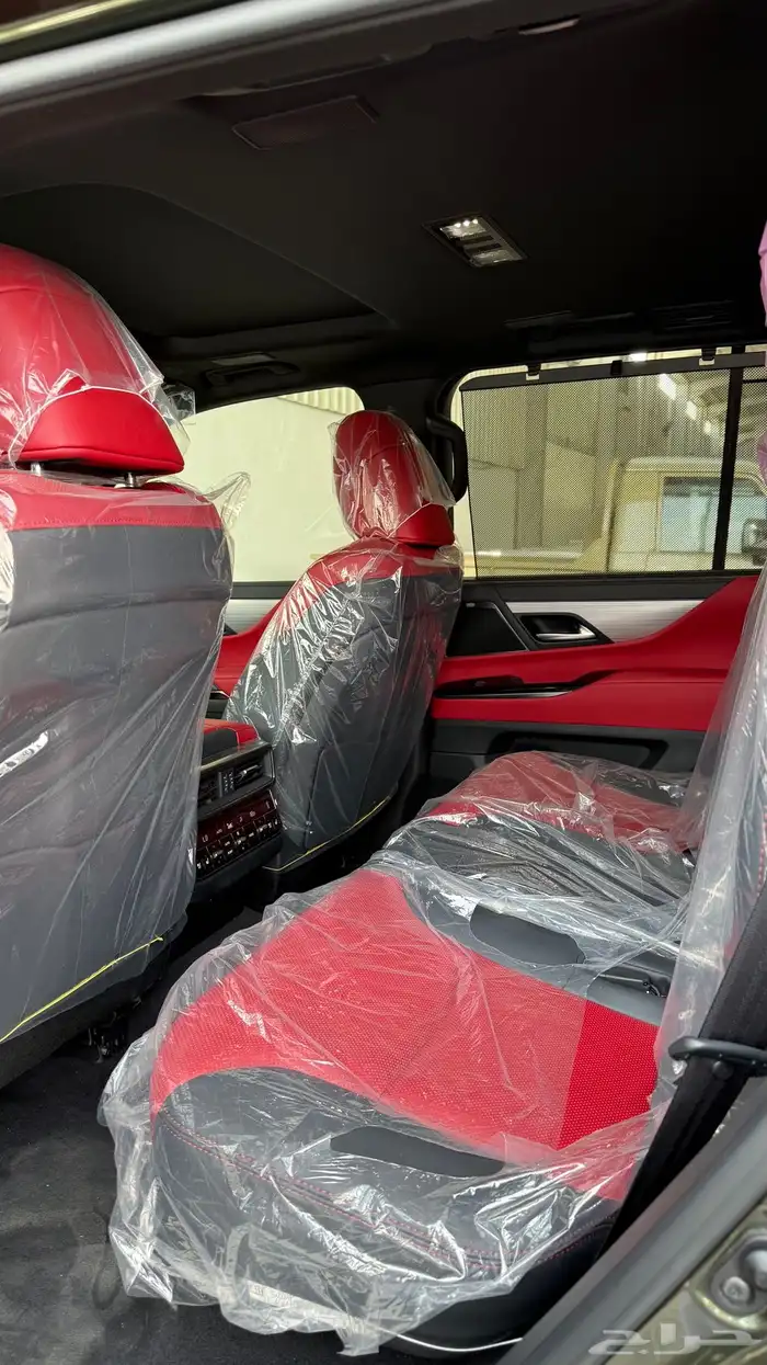 لكزس LX600 - اف سبورت - زيتي - 2025 - وارد قطر 6