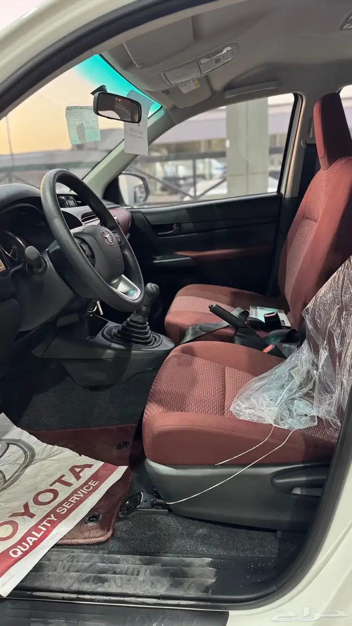 هايلكس غمارتين بنزين قير عادي 2025 9