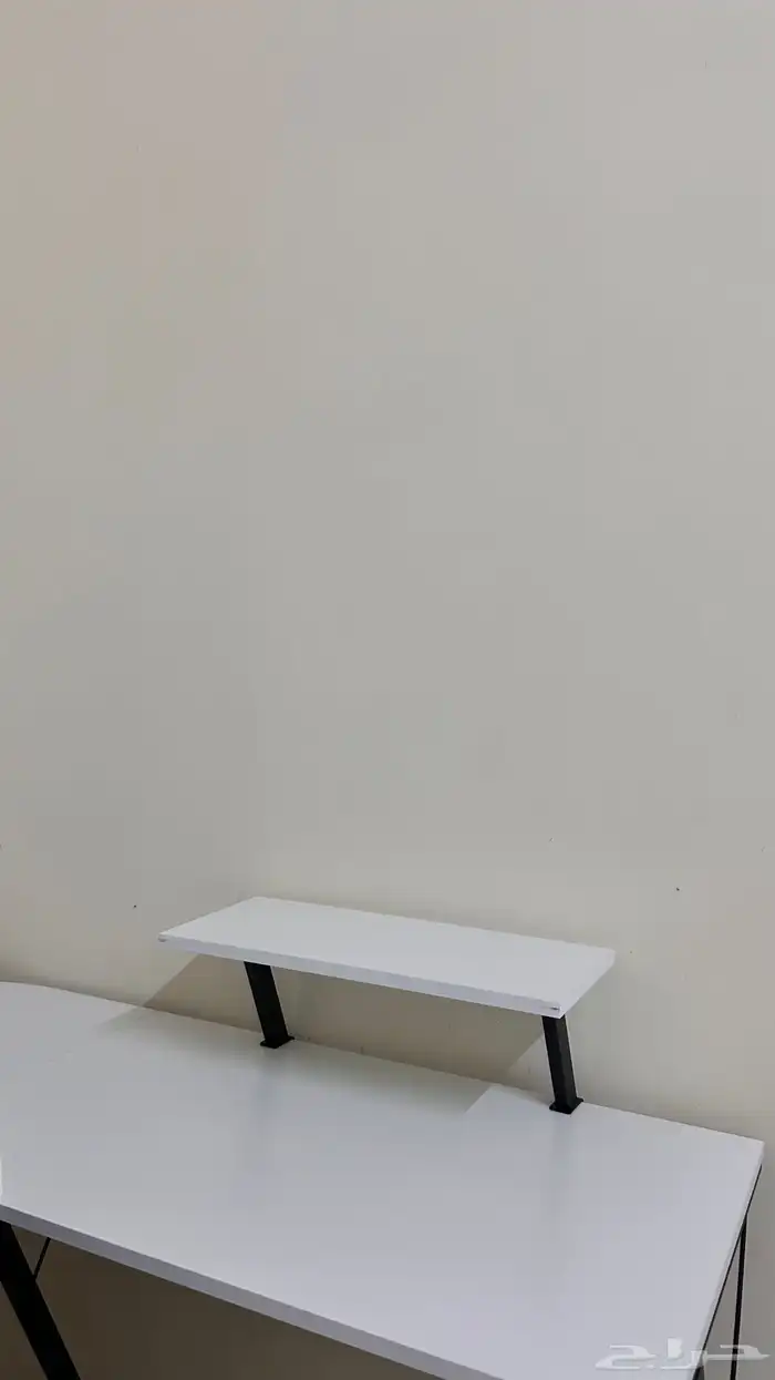 للبيع شاشة قيمنق وطاوله حرف L وكرسي قيمنق 7