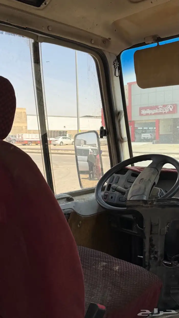 للبيع باص متسوبيشي روزا 34 راكب موديل 2006 9