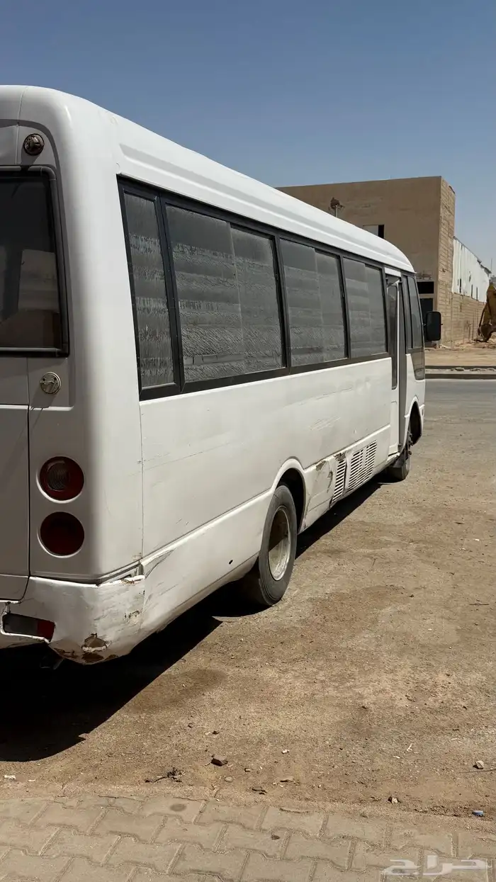 للبيع باص متسوبيشي روزا 34 راكب موديل 2006 4