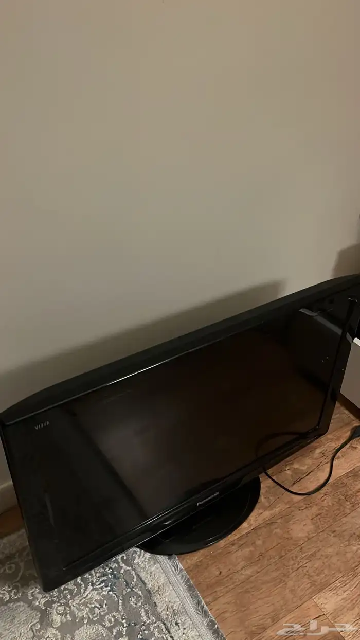 شاشة 32 بوصه Panasonic السعر 0