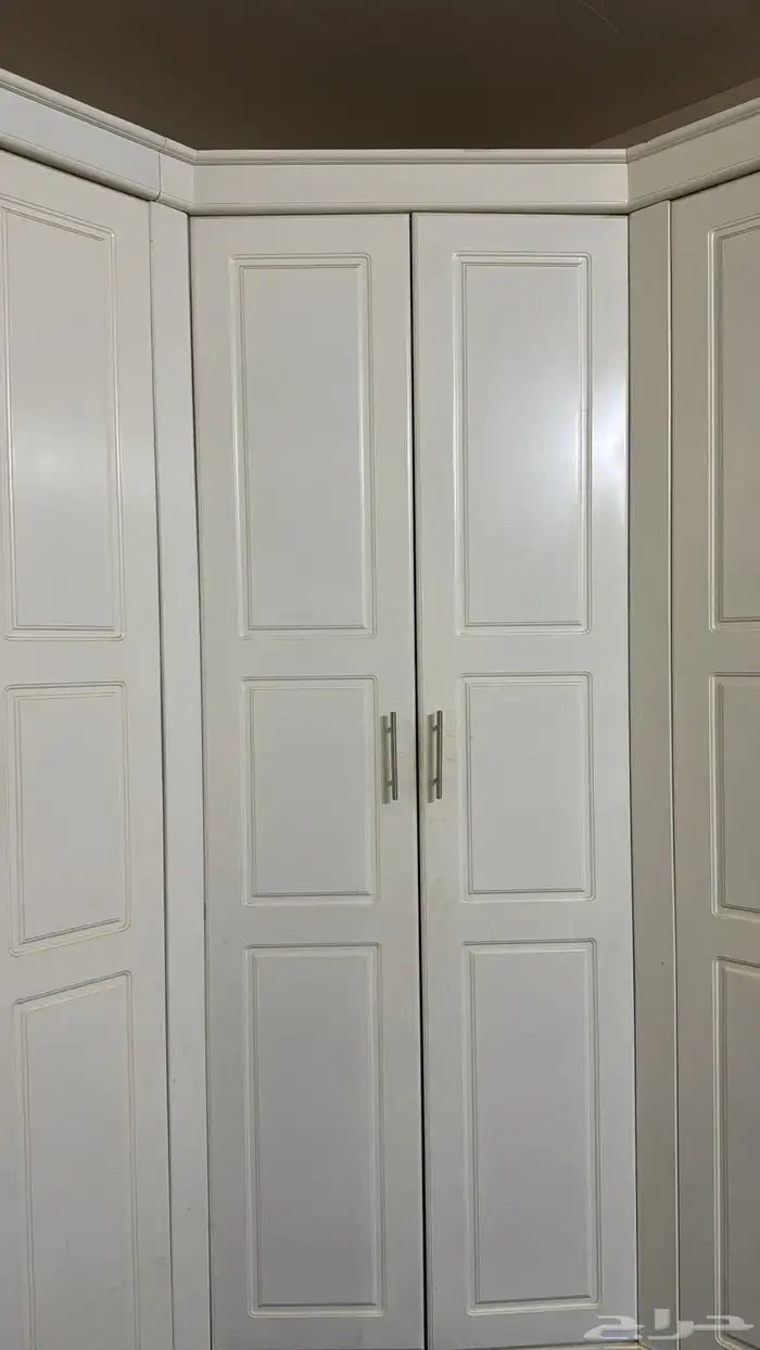 دولاب كبير ونظيف جدا 2