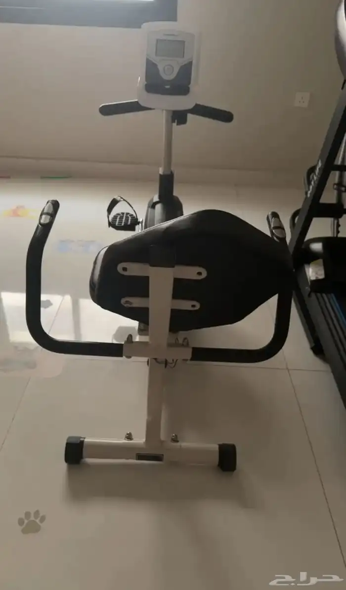 جهاز دراجه رياضي بمسند ظهر 0