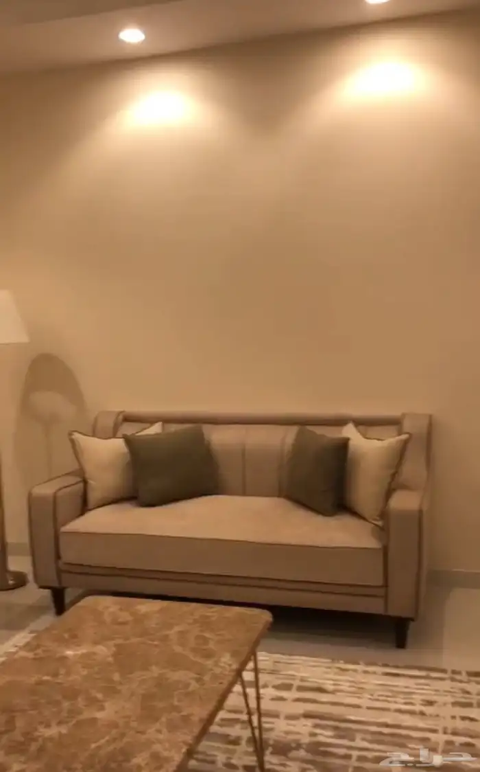 كنب طقم كامل ب 2800 نظيف جدا 1