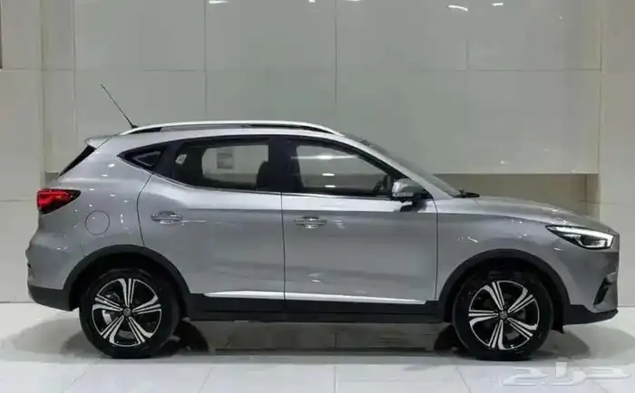 ام جي ZS فل متاح فضي اسود احمر 2024 اصفار 1