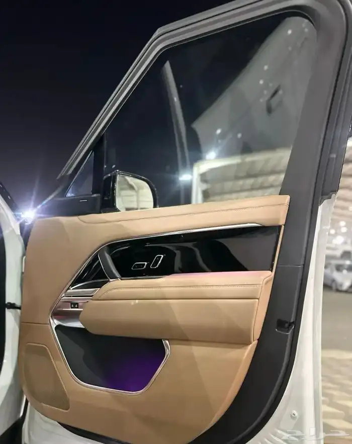 رنج روفر2023 12