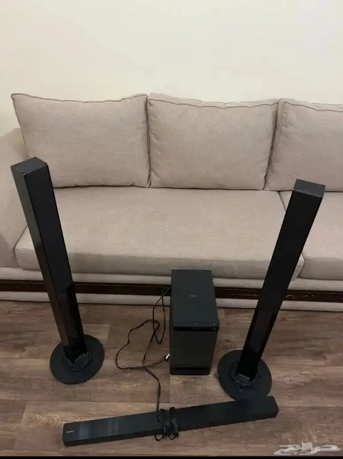 طقم سماعات كبير من شركة SONY 4
