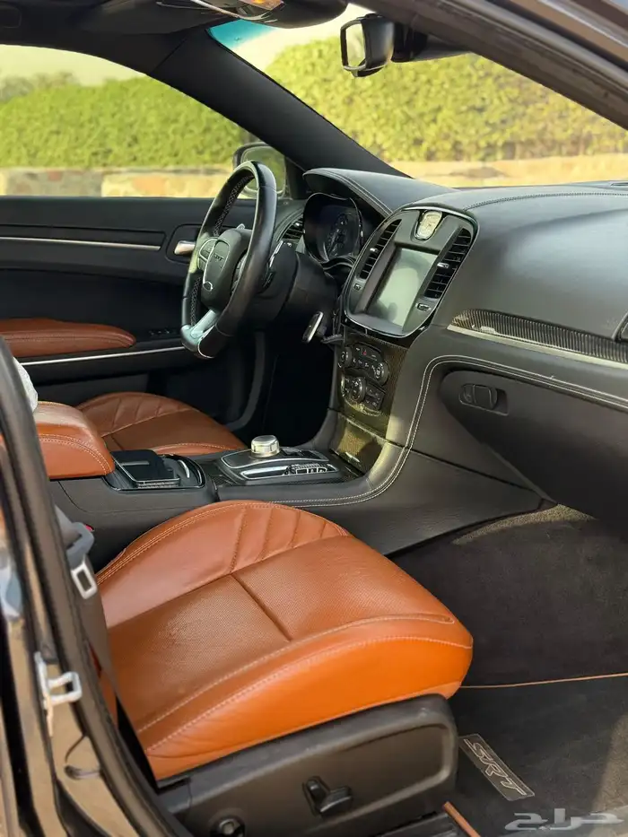 للبيع كرايسلر C300 SRT 12