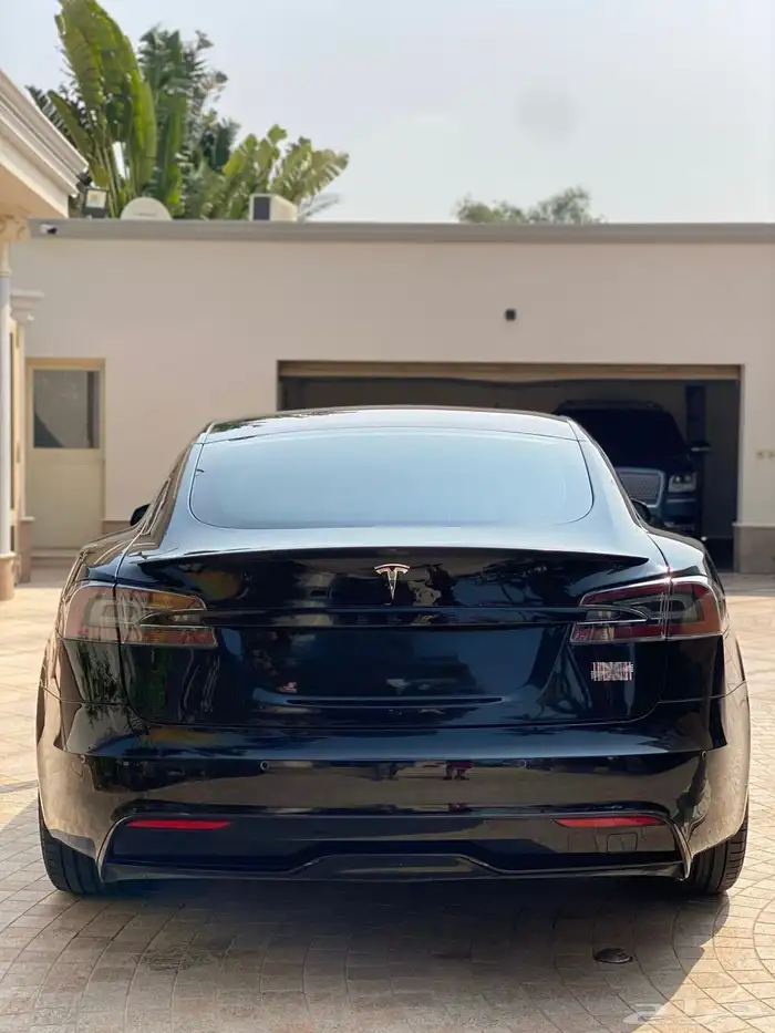 tesla model s plaid تسلا موديل اس بليد 9