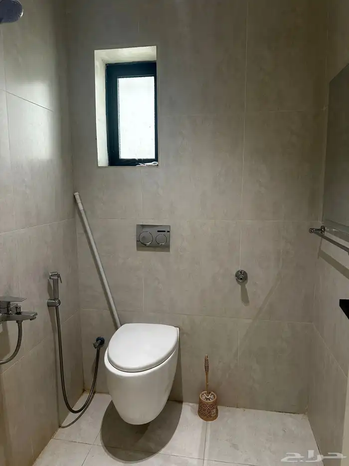 شقة مميزة وفاخرة مؤثثة للايجار 10