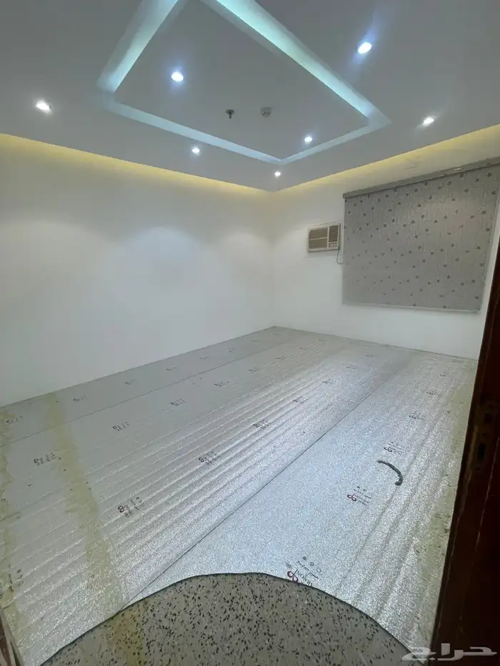 شقق للايجار السنوي بالمندق على الشارع بجوار العثيم(عوائل) 6