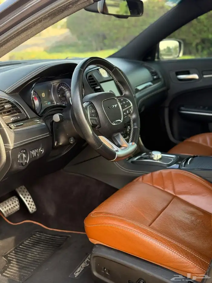 للبيع كرايسلر C300 SRT 13