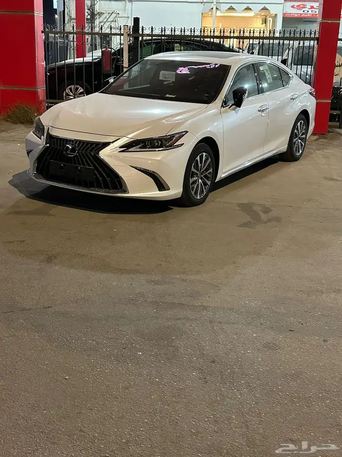 لكزس ES350 CA موديل 2025 خليجي بسعر 190.000 2