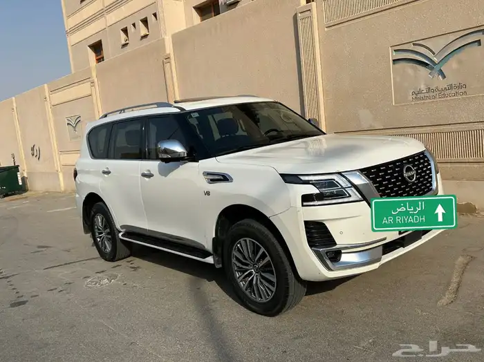 نيسان باترول بلاتنيوم v6 2020 1