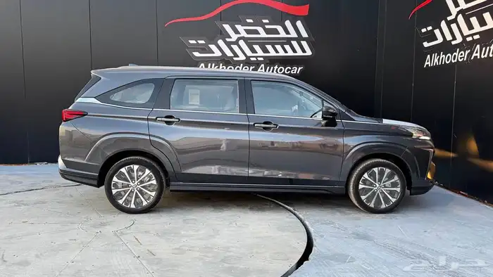 تويوتا فيلوز GLX 2025 لدى شركة عبدالمجيد الخضر 5