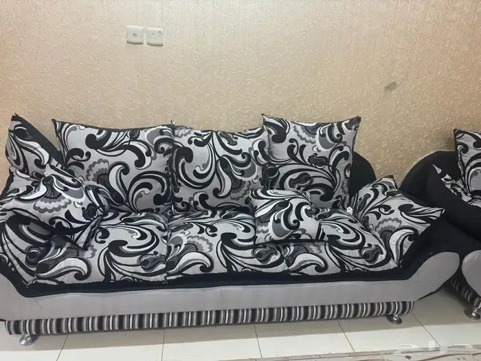 كنب مع ستاره وطاولة 9