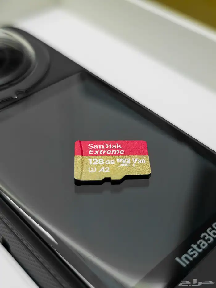 كاميرا insta360 لتصوير 360 درجة مع ملحقاتها 6