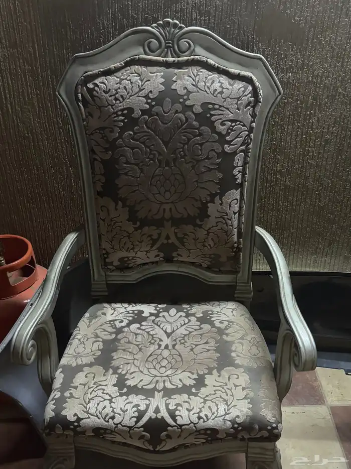 كراسي 2   ستاره   ساعه يد   لوحه   فستان   جزمات فرشتين 0
